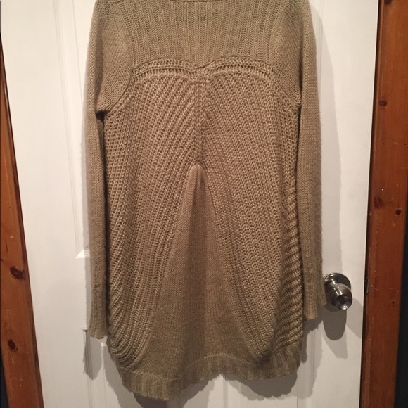 Le Chateau Cardigan - Picture 3 of 4